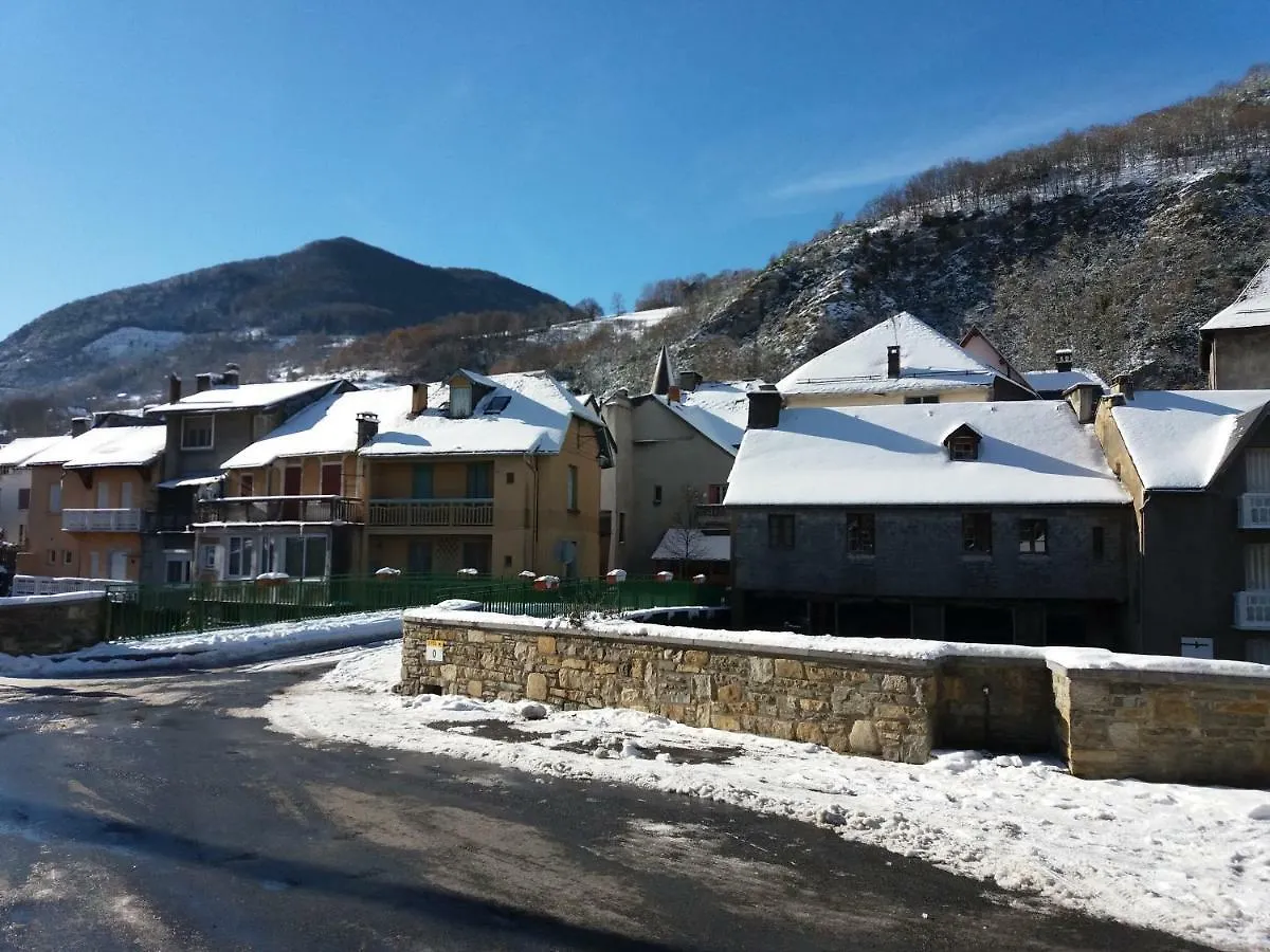 Locations Vacances A La Montagne Sarrancolin Holiday home